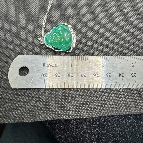 Green Jade Buddha Pendant NWOT
• CHAIN NOT INCLUDED - Picture 5 of 6